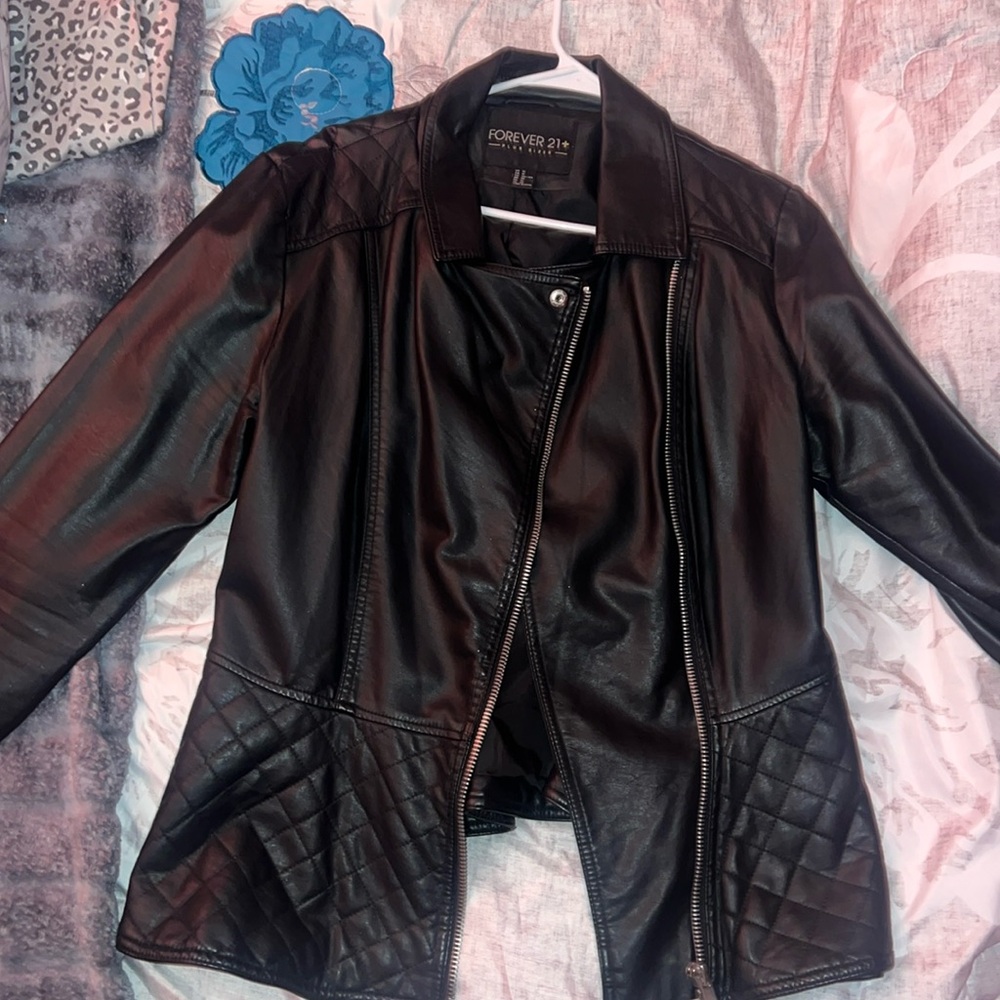 🎉leather jacket / peplum